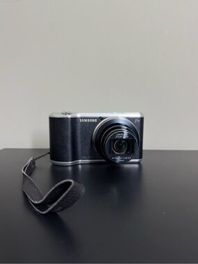 Samsung Galaxy Camera 2 EK-GC200 WiFi/Touch Screen